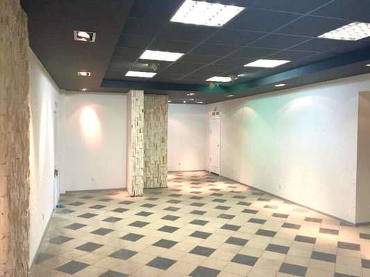 Купить  торговое помещение