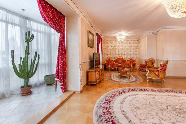 Купить 4-комнатную квартиру