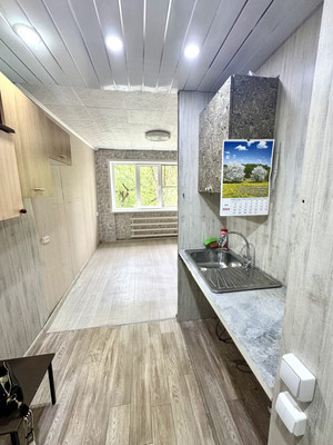 Купить --комнатную квартиру