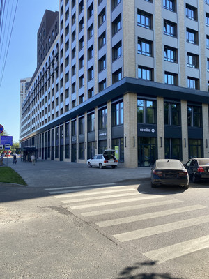 Снять  помещение свободного назначения