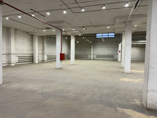 Снять  помещение свободного назначения